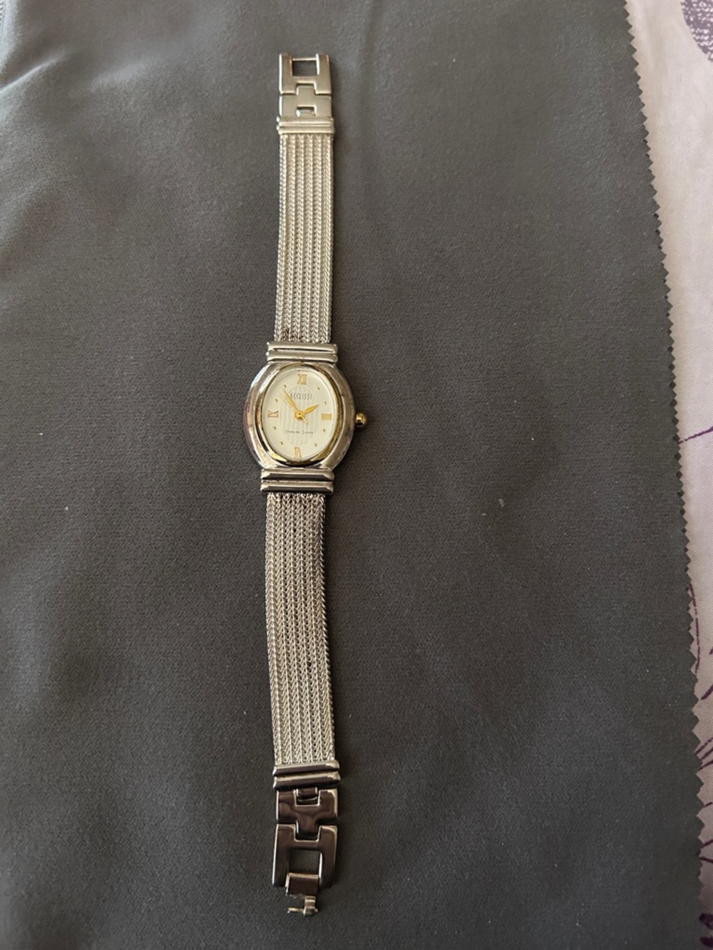 Classic Women's Silver Mesh Bracelet Watch - Unbranded